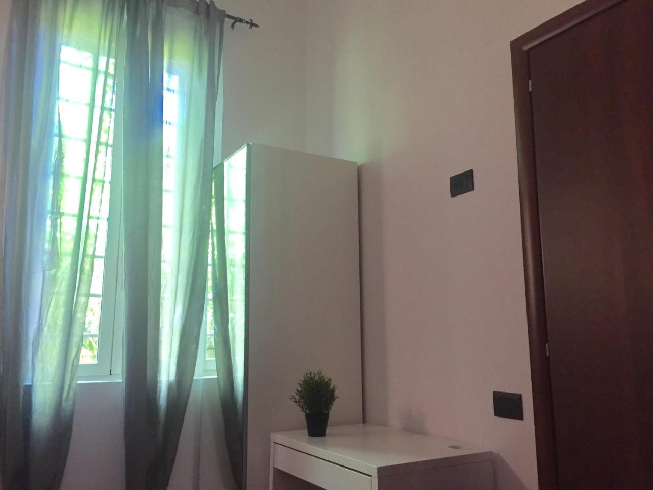 Backpackers Piramide Hostel Rome Exterior photo