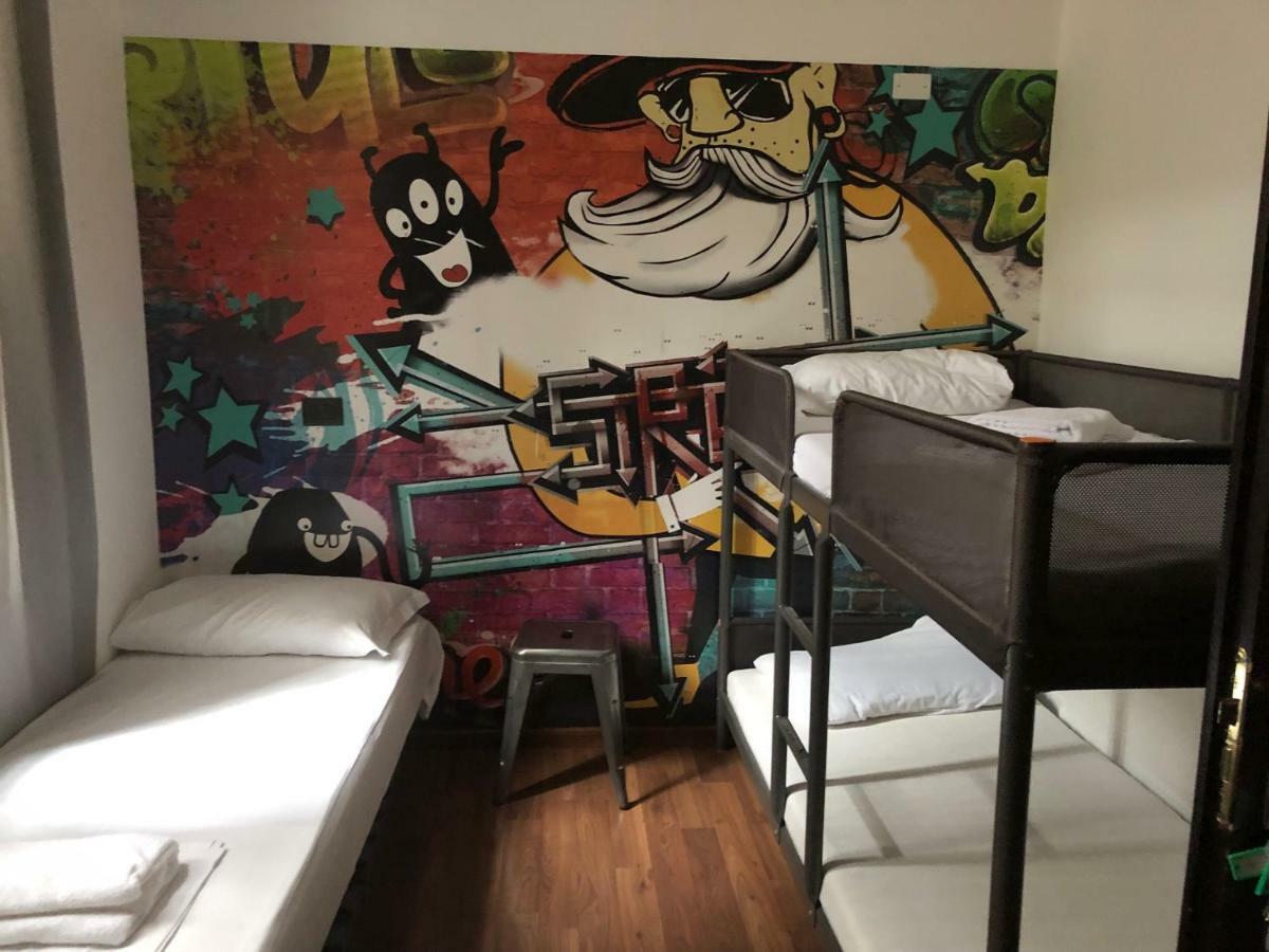 Backpackers Piramide Hostel Rome Exterior photo