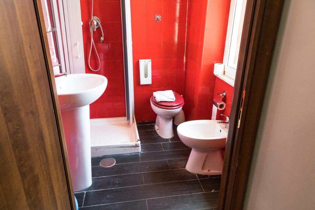 Backpackers Piramide Hostel Rome Exterior photo